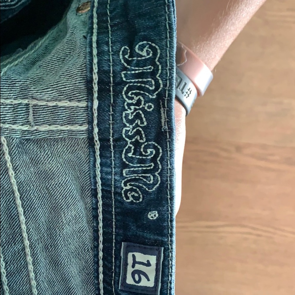 Miss Me capris - Picture 3 of 3